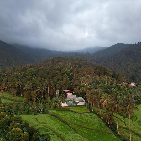 فيلا Utopiaku - Munduk Highlands المظهر الخارجي الصورة